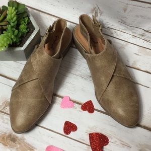 quipid Shoes - Two left Distressed flat bootie nib sz 6 And 7 quipid Shoes - Two left Distressed flat bootie nib sz 6 And 7